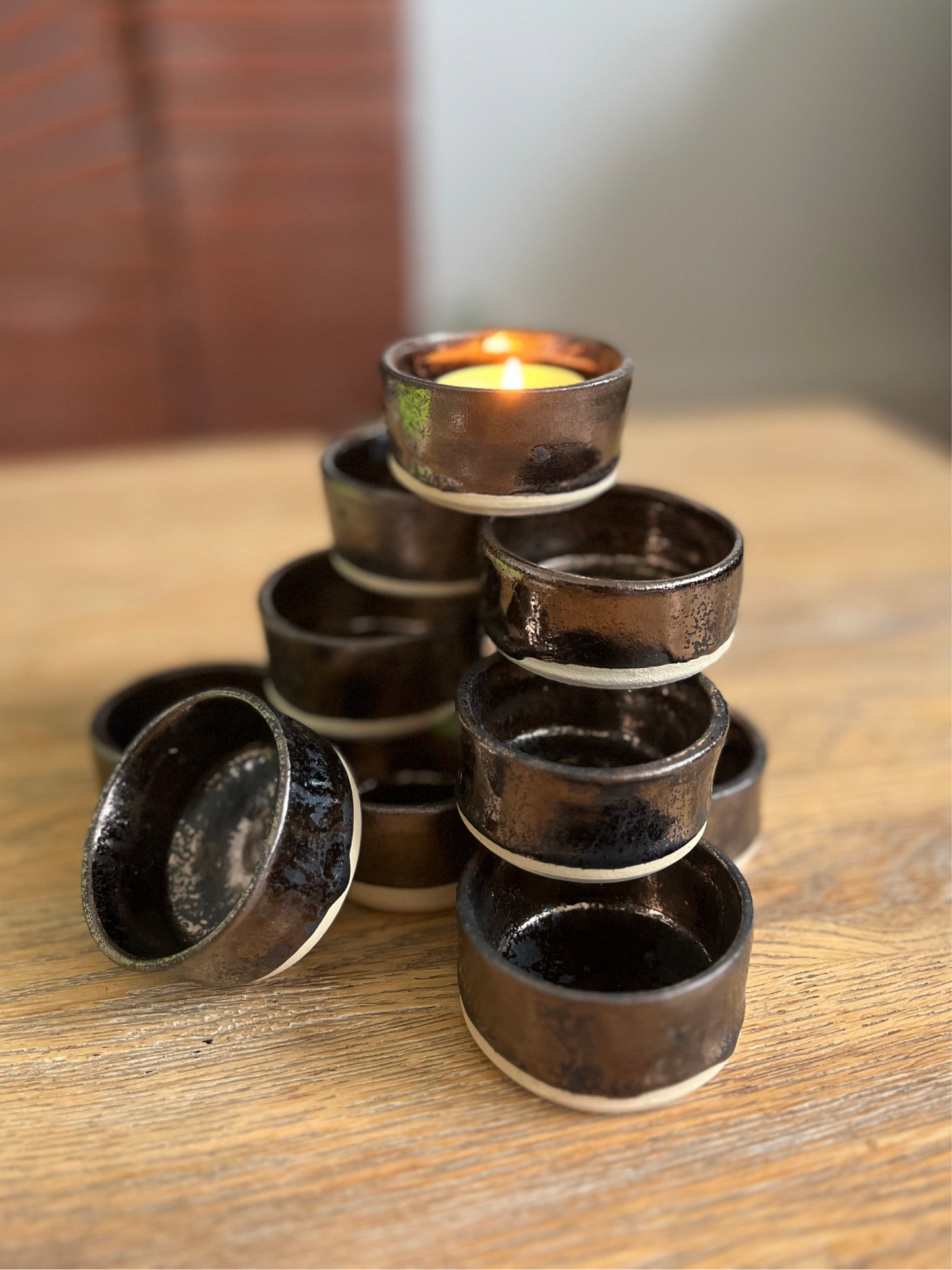 Photophore en grès émail bronze doré