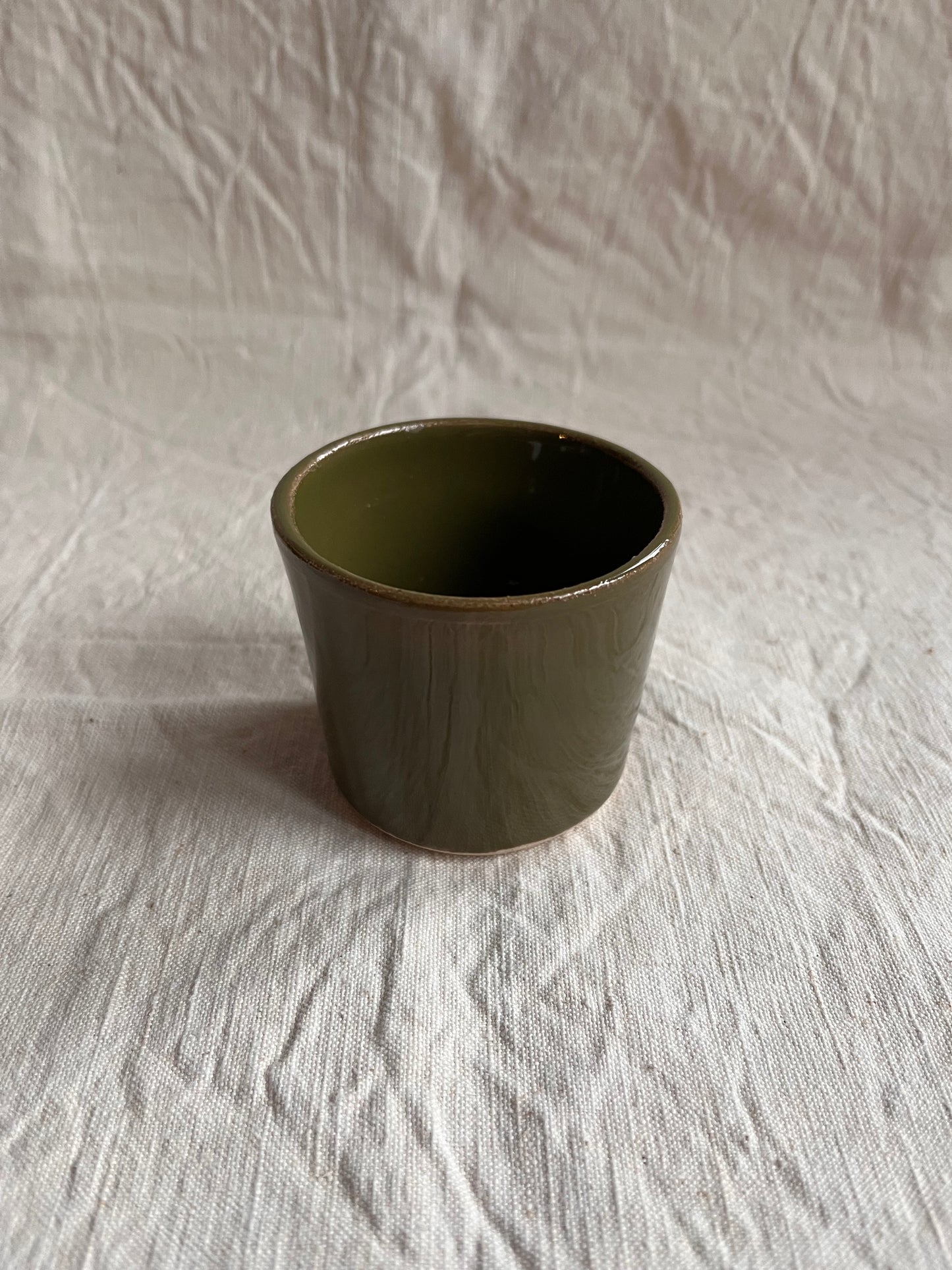 Petite tasse à expresso en grès