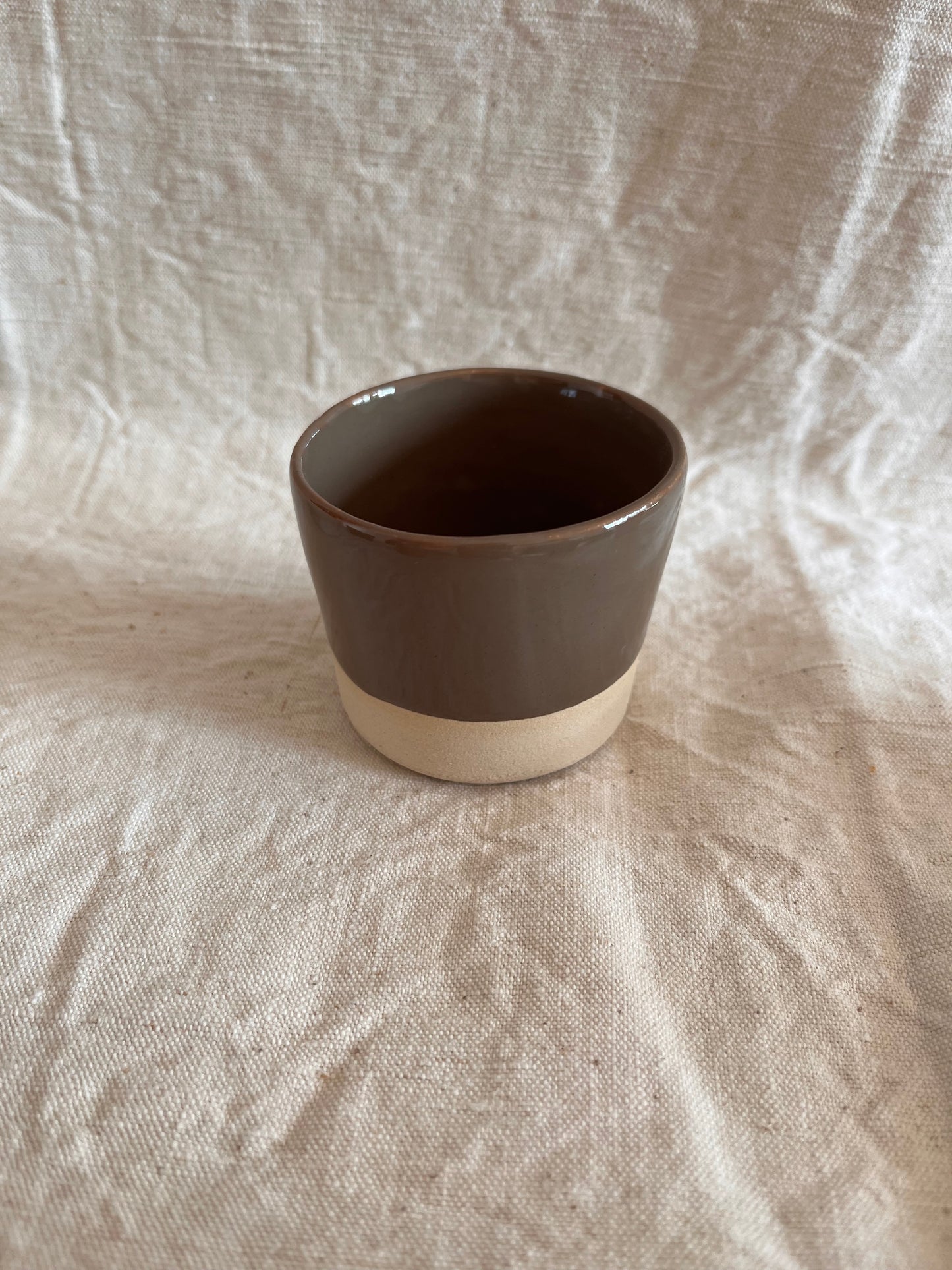 Petite tasse à expresso en grès