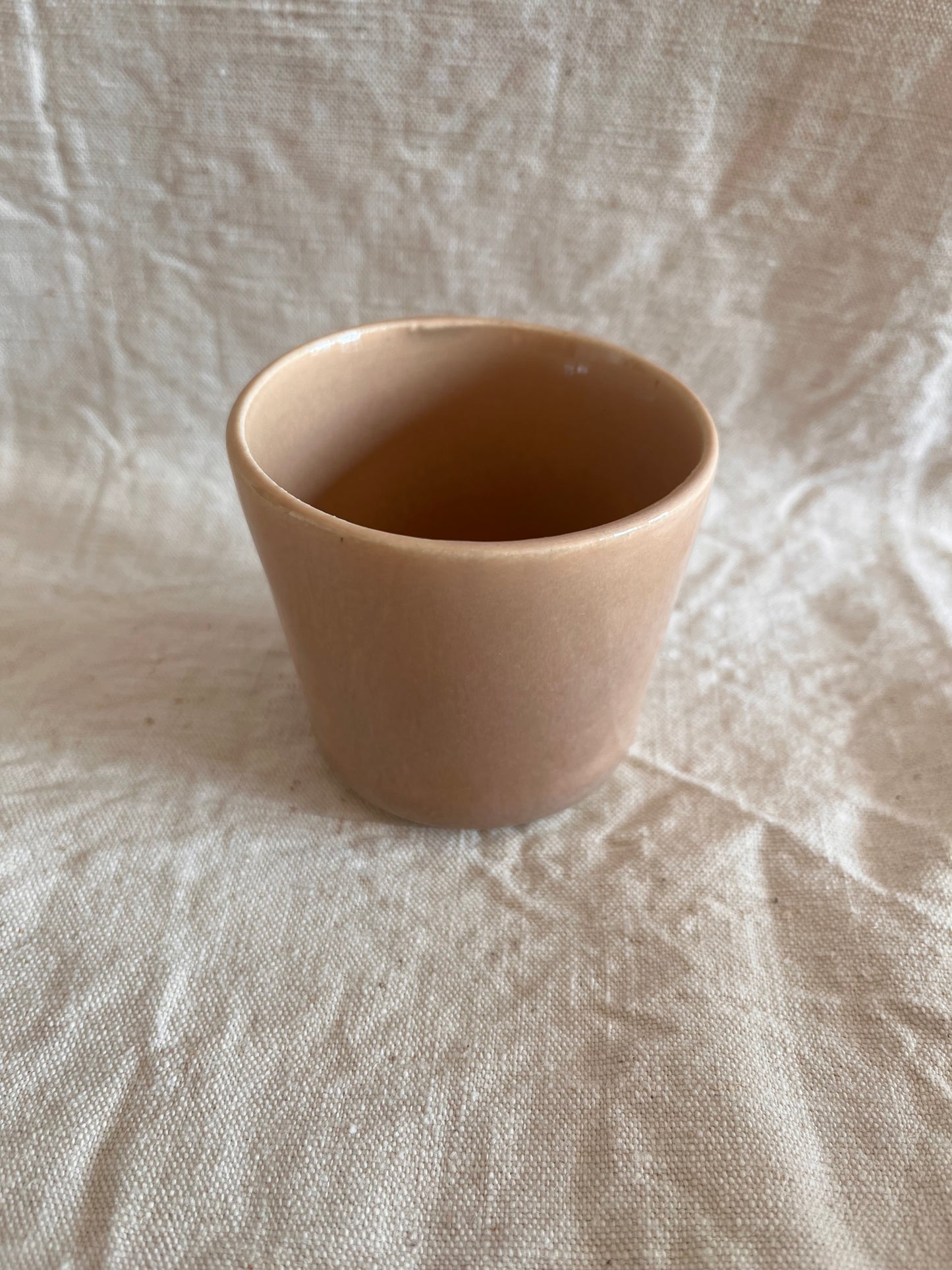 Petite tasse à expresso en grès