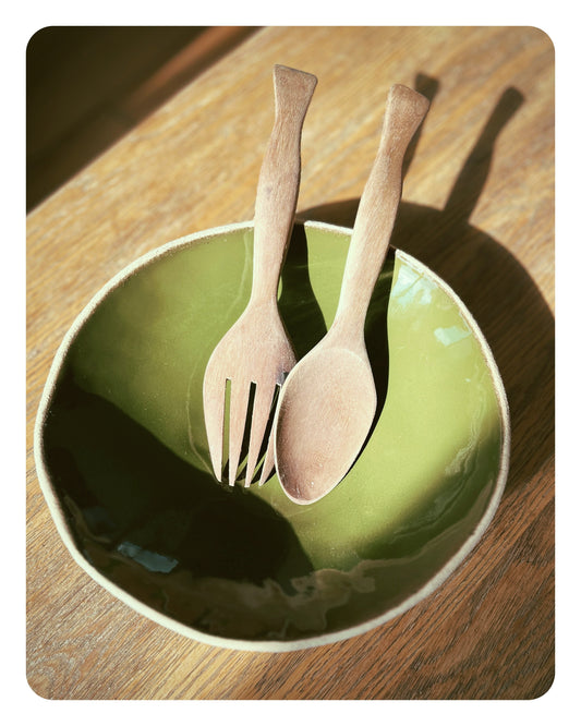 Saladier en grès blanc émail kaki